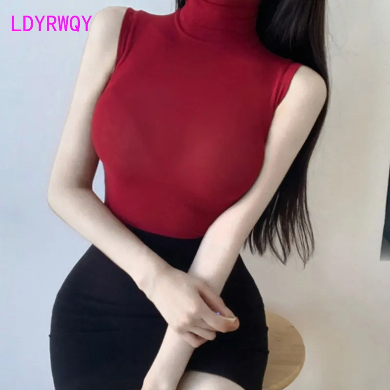 

Корея 2022 Dongdaemun Женская весенне-осенняя новая сексуальная женская бордовая футболка с высоким воротом, тонкая и слегка прозрачная без рукав...