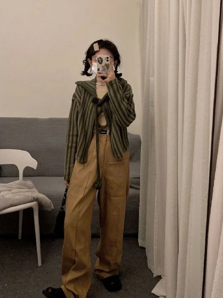 Женский трикотажный кардиган с капюшоном свободный в полоску на молнии