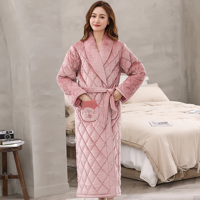 стеганый домашний халат. халат стеганый женский. нейлоновый стеганый халат. розовый стеганый халат женский. стеганый хлопковый халат.