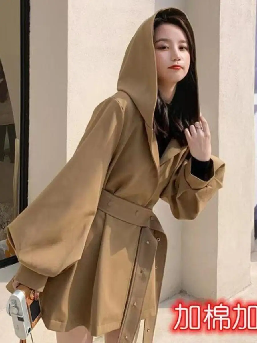 Маленький короткий плащ женский хлопок и утепленный осень-зима 2024 новый