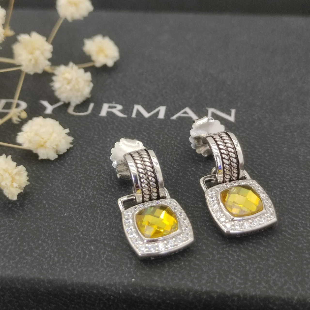 

Stud Earrings in Sterling Silver with Black Orchid Square drill Women's earrings