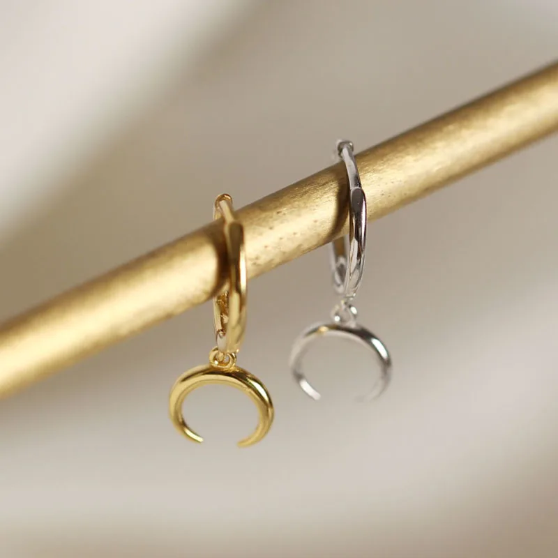 

New Fashion Geometric Charming Drop Earrings For Women Thin Golden Huggie With Moon Pendant Simple Female Trendy Ear Accessory
