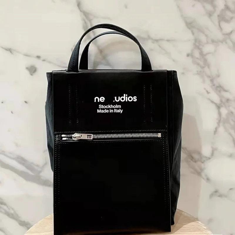 

Acn@e Bags Baker Out Large Capacity Versatile Handheld Paper Bag One Shoulder Nylon Tote Bag