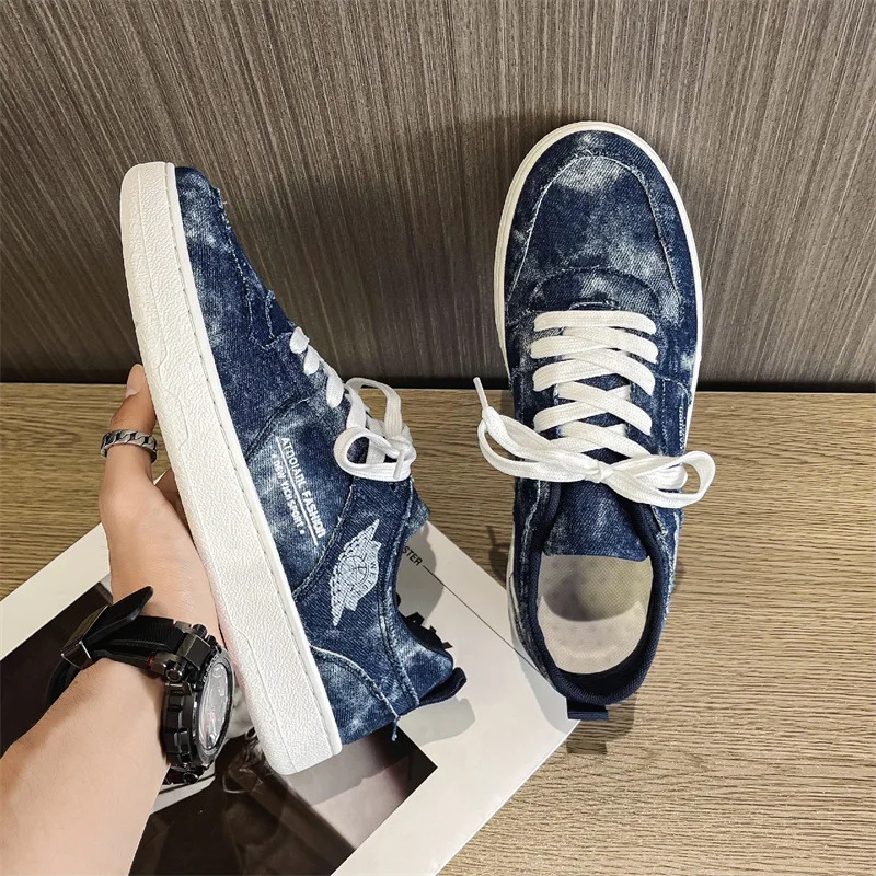 

Men Shoes Comfortable Men Casual Shoes Denim Male Sneakers Lace-up Adult Footwear Male Canvas Shoes New Breathable Board Shoes