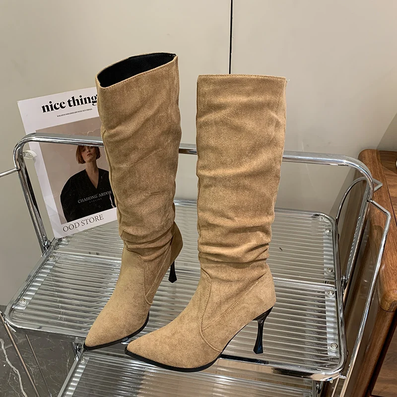 Замшевые женские высокие сапоги с острым носком плиссированные дизайнерские