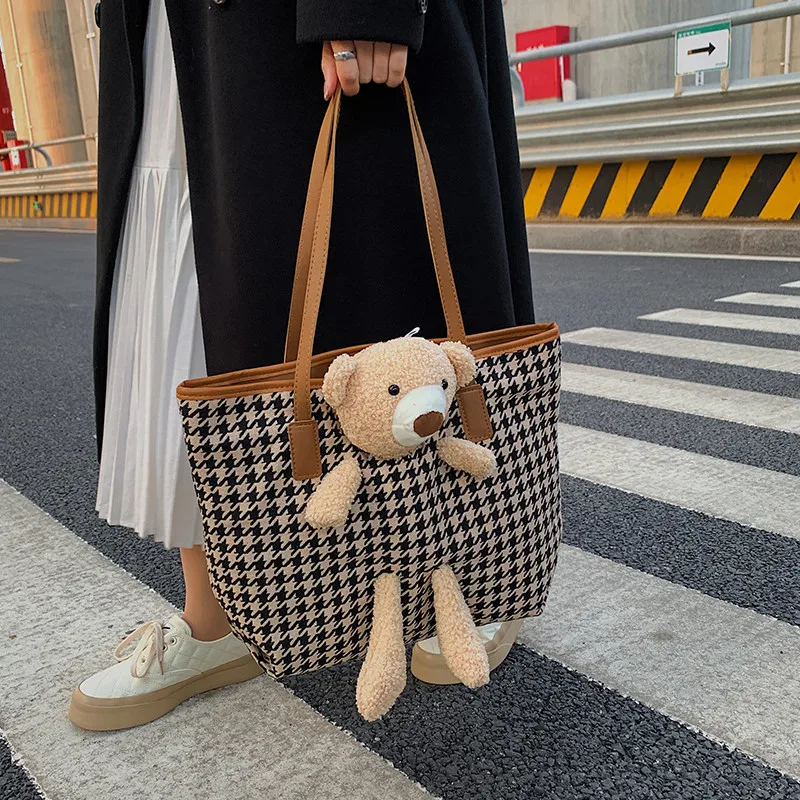 

Bag Women's Large-capacity Tote Bag 2022 Autumn and Winter New Class Bag Commuter Bag Houndstooth Single Shoulder Underarm Bag