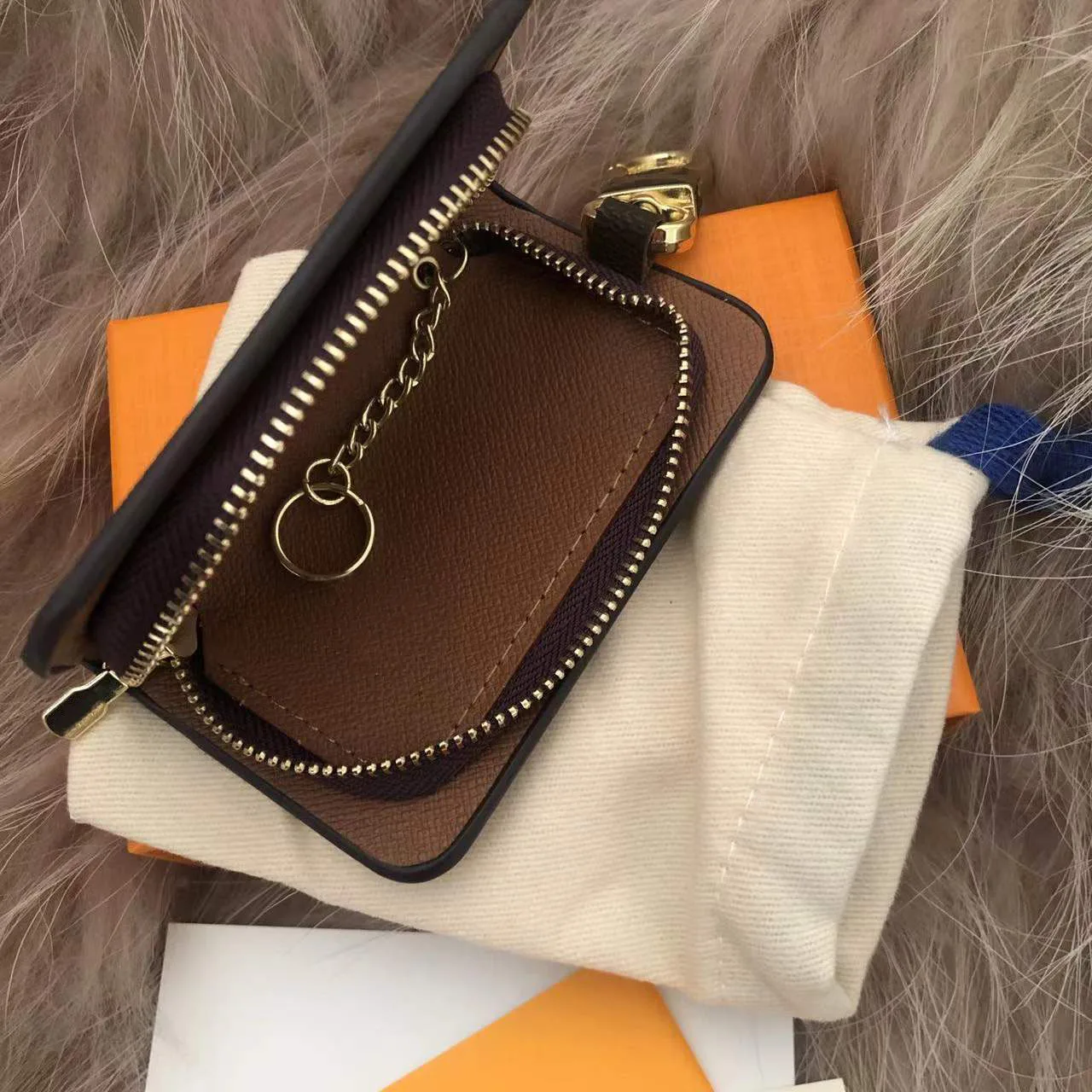 

New Classic Luxury Key Wallet Men and Women High-quality 100% Leather Bag Multi-function Key Protective Shell Exquisite Gift Box