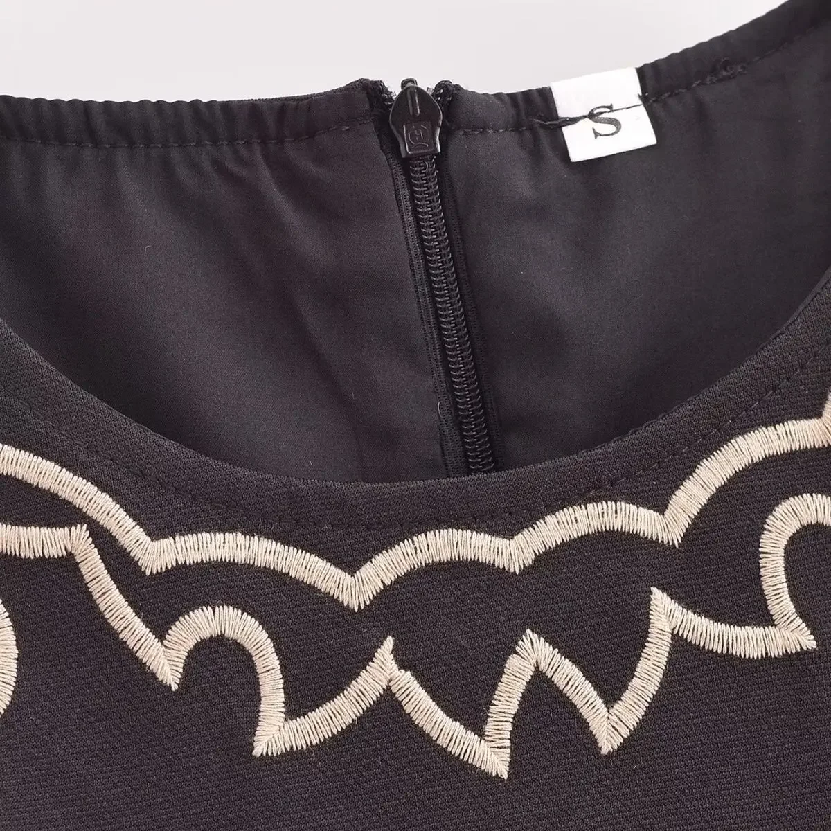 2024 летний новый женский модный универсальный простой жилет с вышивкой в стиле