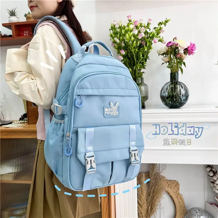 

Stylish Large Capacity Backpack for Students with Multi-functional Features