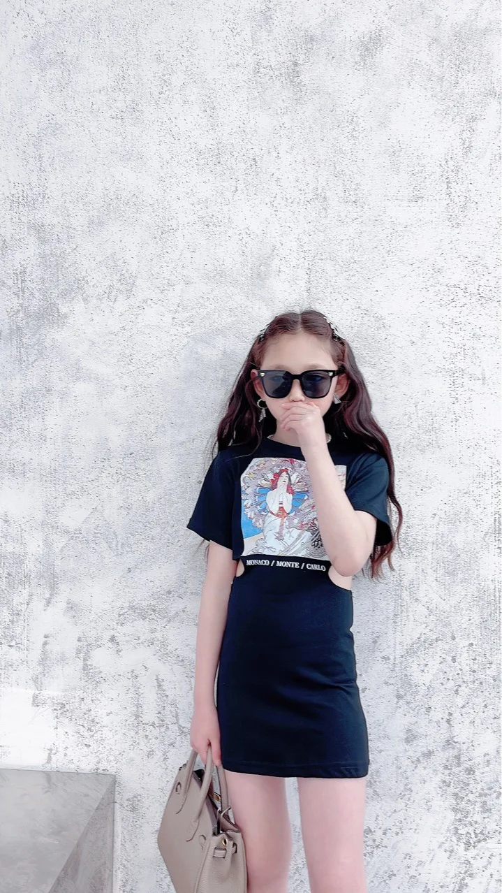 

2022 new summer style Western-style sweet and spicy girls' hollowed-out waist printing bag hip short-sleeved dress