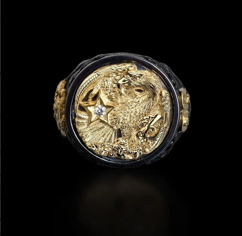 

Hot Selling Men's Rings Black Two-colorDomineer Creative Eagle Bright Black Split Hand Jewelry