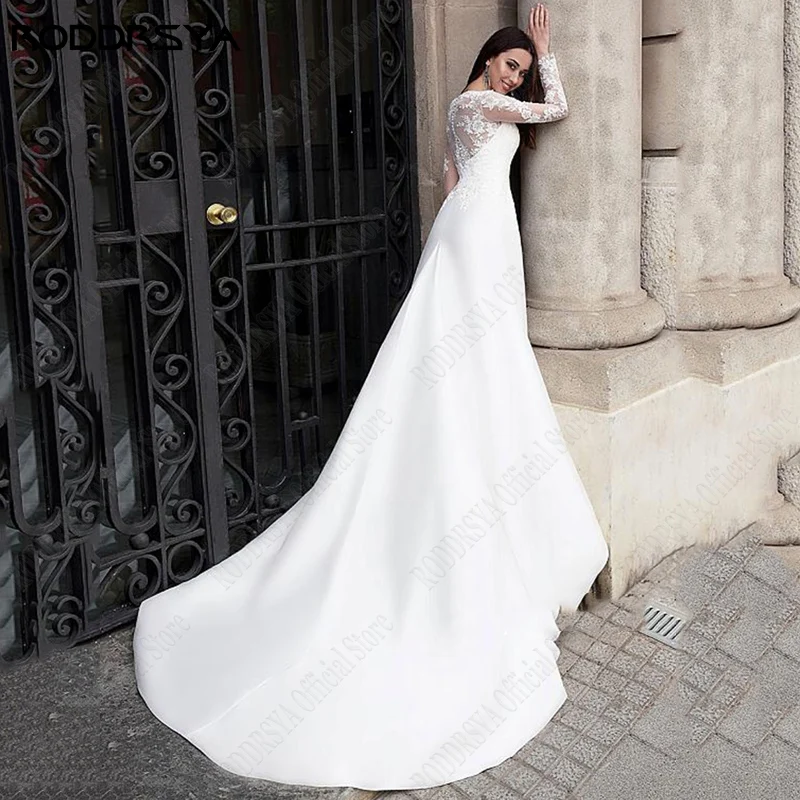 Рисунок 2 - Свадебное платье Scoop Sweep Train