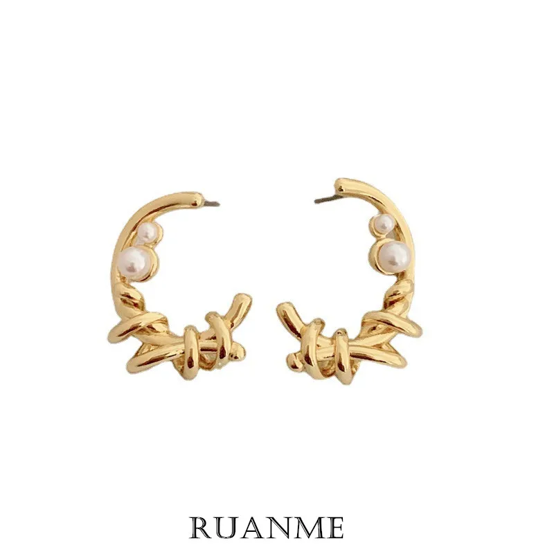 

European And American Fashion Exaggerated Contracted Irregular Geometric Metal Earrings Baroque Imitation Pearl Earrings