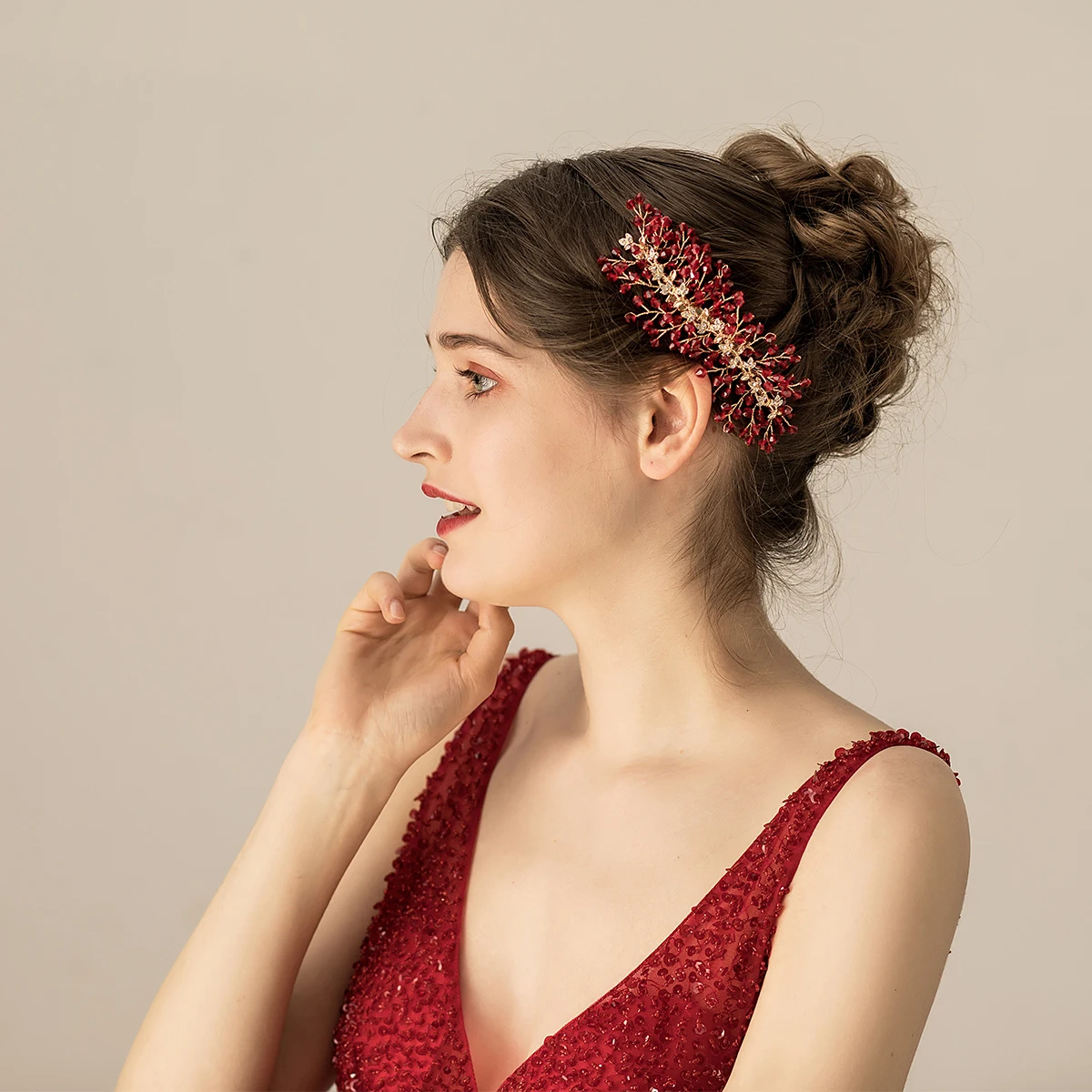 O563 Elegant Wedding Bridal Hairwear Red Crystal Handmade Brides Bridesmaid Headpiece Women Pageant Hairpins