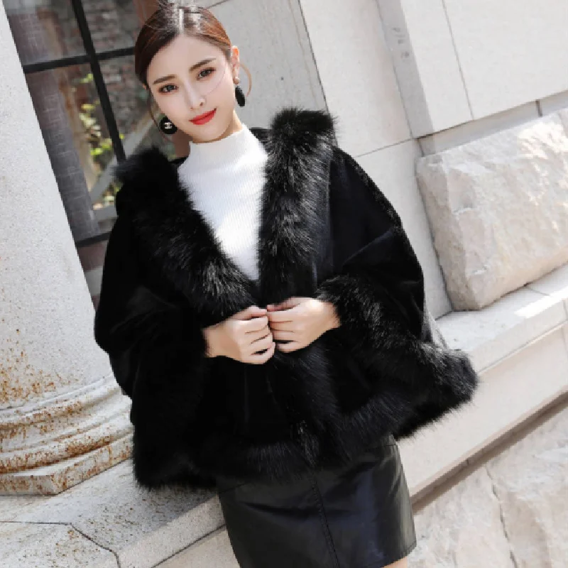 2022 New Design Fur Cape White Cloak Faux Fox Imitation Mink Coat Outerwear Thickening Scarf 5.