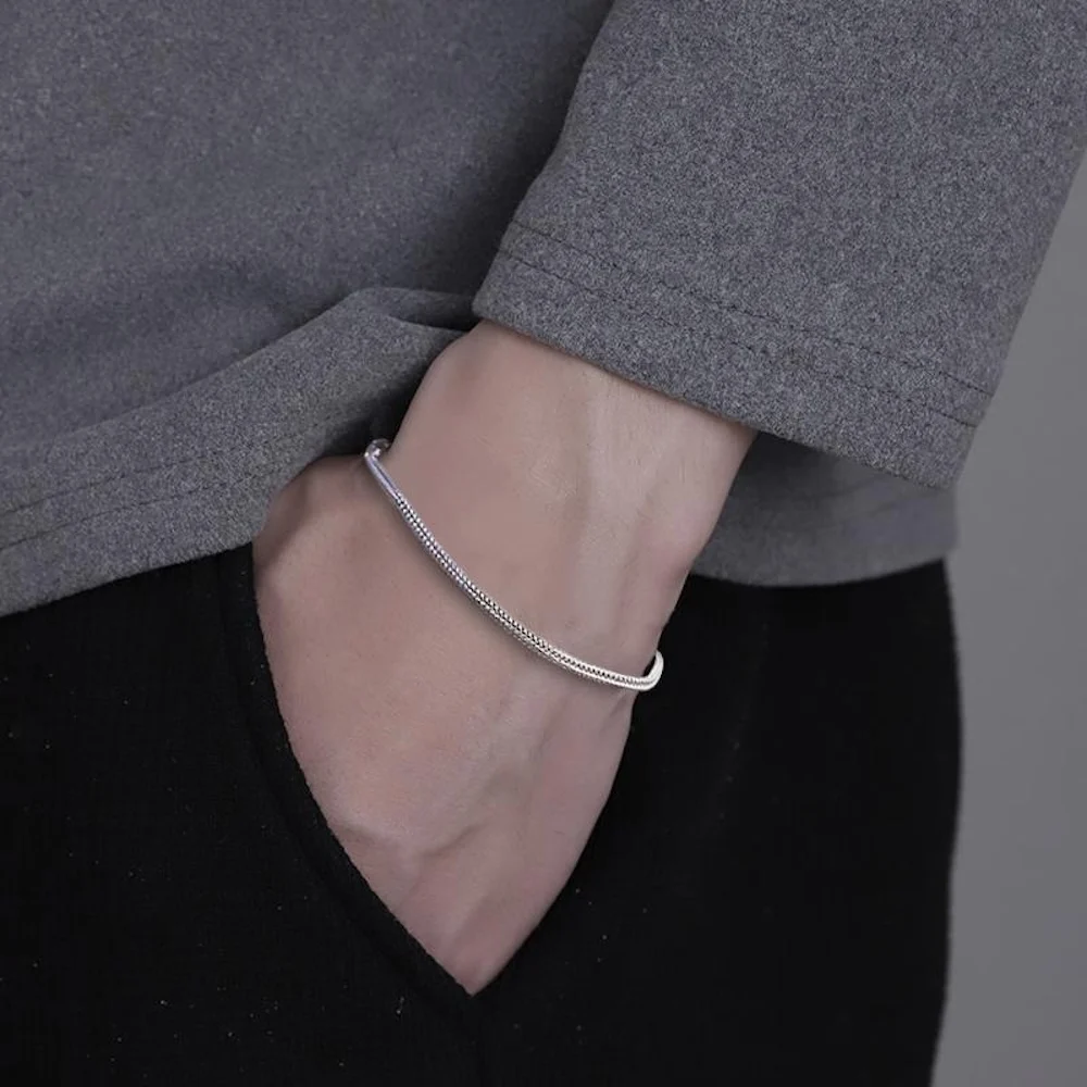 Фото Браслет из нержавеющей стали серебристого цвета для мужчин и женщин, простой металлический Плетеный Браслет-цепочка лисий хвост в стиле ретро, Подарочная бижутерия, 2 мм №1