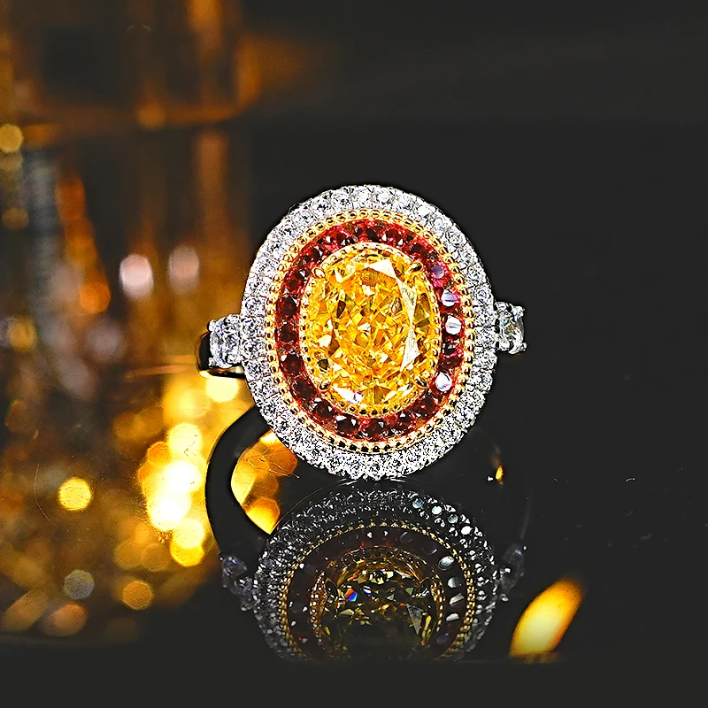 Кольцо из серебра 925 пробы с импортным высокоуглеродистым бриллиантом 7*9 мм