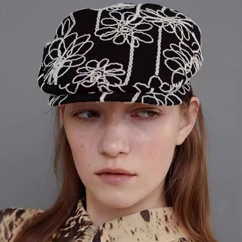 Новинка 2024 черные береты с вышивкой в нише для женщин модные дорожные корейские