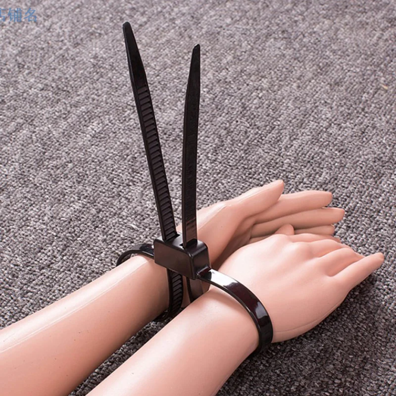 

1Pcs/Lot 14x12x0.8 Cm Plastic Police Handcuffs Double Flex Cuff Disposable Handcuffs Zip Tie Nylon Cable Ties Flex Cuffs