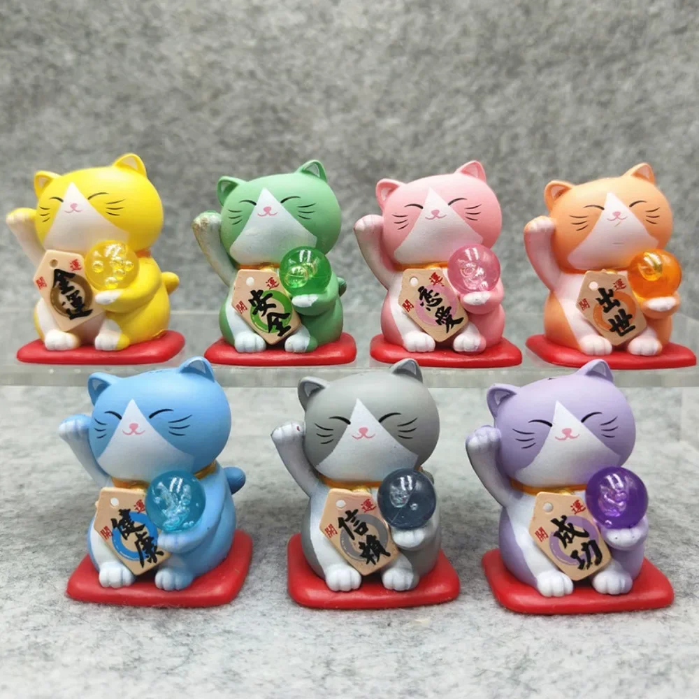 

3D фигурки котов Манеки Нeko из ПВХ