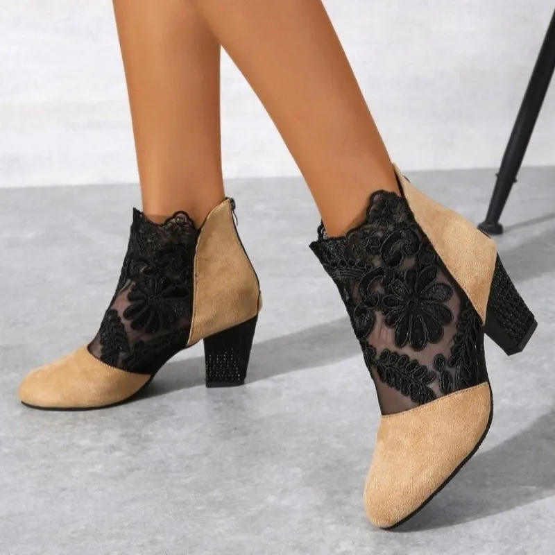 

2023 Women's High Heels Fashion Lace Breathable Chunky Heel Ankle Boots Simple Back Zipper Round Toe Casual Shoes