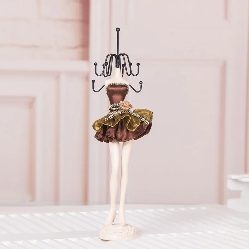 

Подставка для украшений из смолы и стали