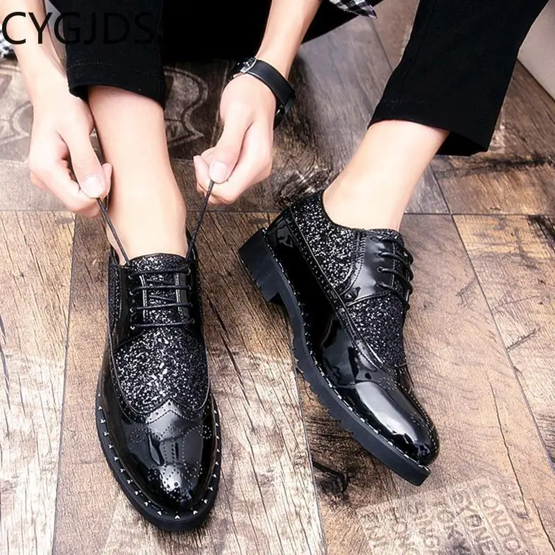 

Brogues Shoes for Men Office 2023 Patent Leather Shoes for Men Business Suit Italiano Oxford Shoes for Men Wedding Dress Zapatos