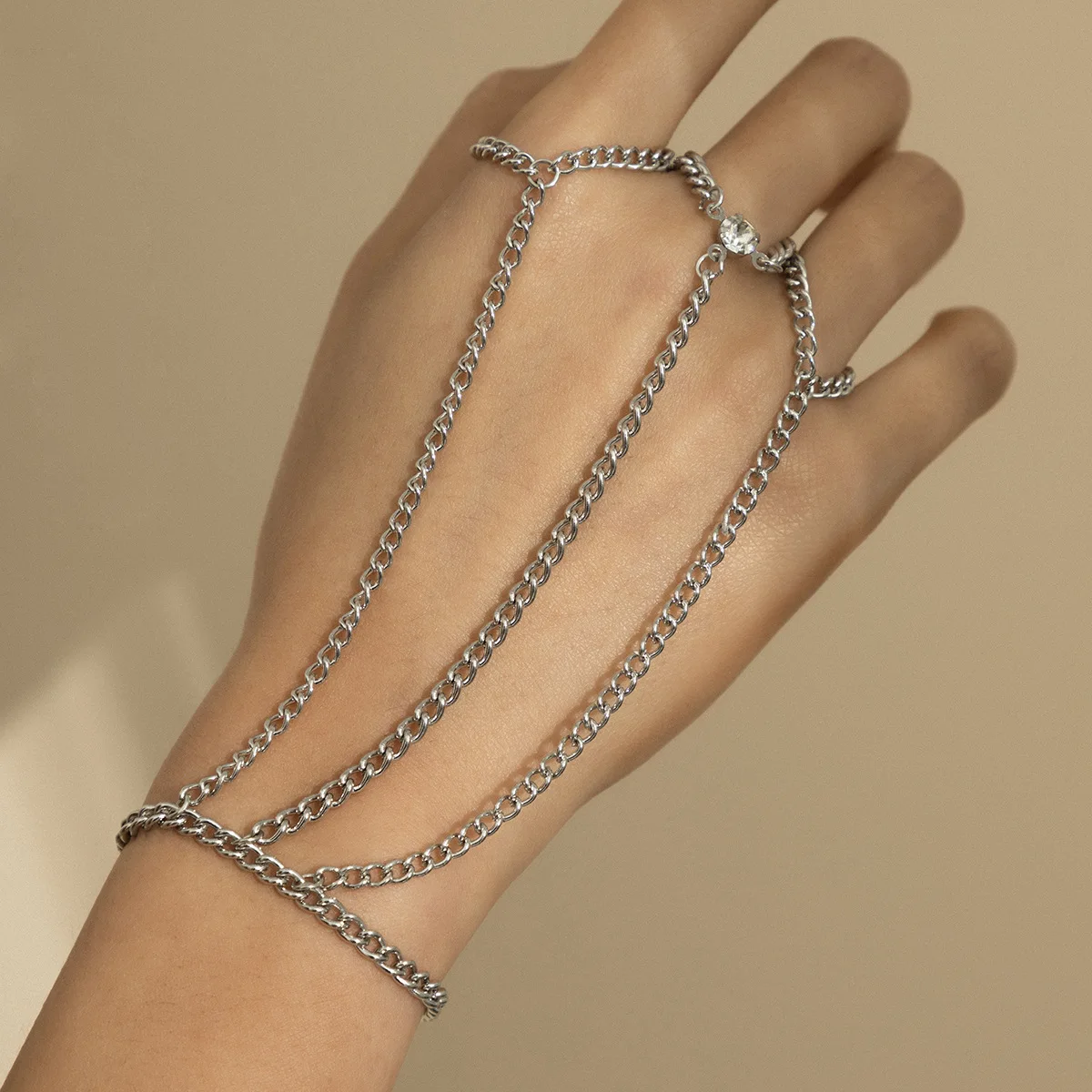 

Retro Wrist Chain Connect Fingers Bracelet for Women 2022 New Trend Jewelry Hip Hop Nightclub Crystal Link Chain Bracelets