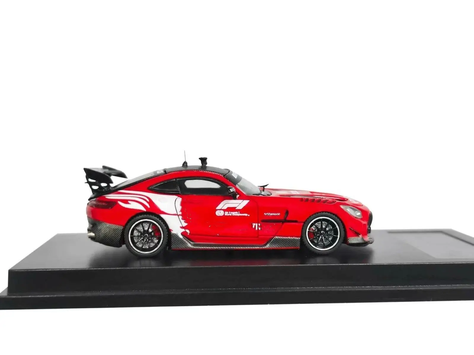 Фото Модель гоночного автомобиля MJ 1/64 Safety Car GT Black Series с карбоновым кузовом и литыми дисками, подарок №3