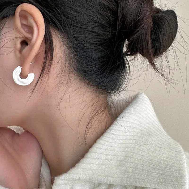 

925 Sterling Silver Fashion Shell Half Round Shape Earrings for Women Trendy Ear Studs Jewelry Prevent Allergy Party Accessories