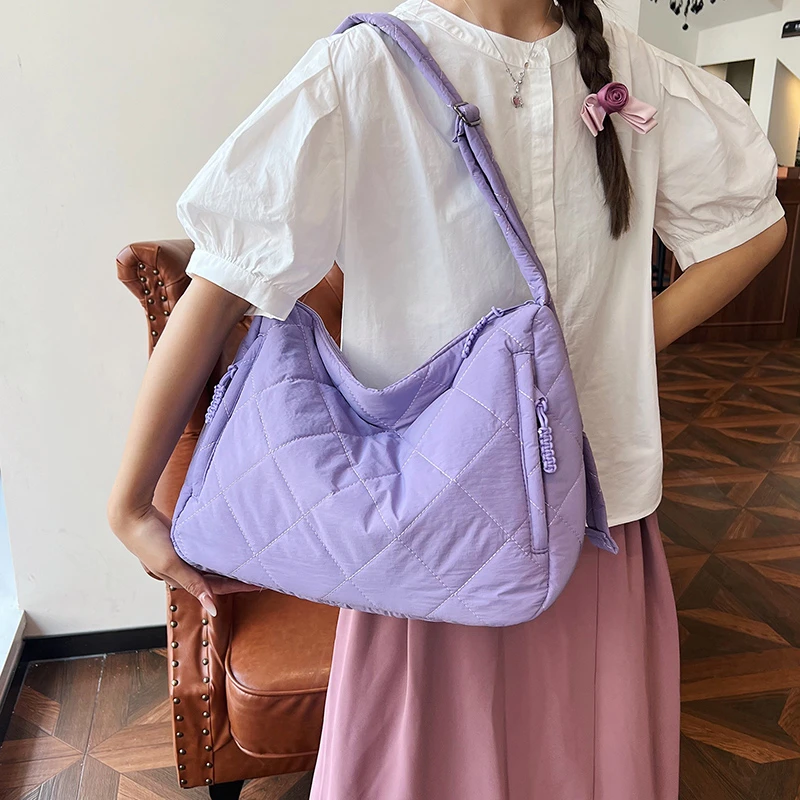 Вместительная тканевая сумка-тоут через плечо для женщин дизайнерская стеганая