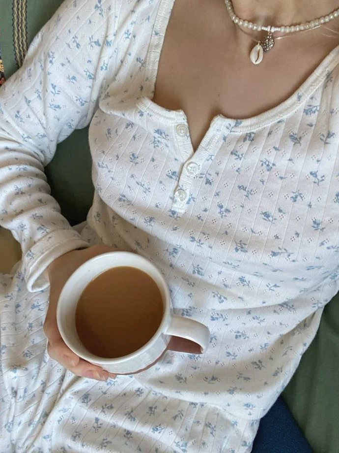 Футболка с длинными рукавами и пуговицами цветочным принтом комплект шортами