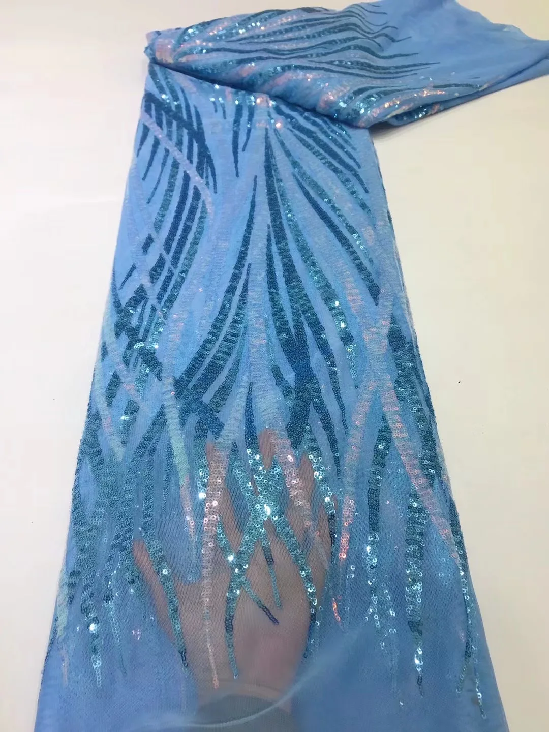 

African Latest Sky Blue Sequins 5 Yards Lace French High Quality Tulle Lace 2022 Nigerian Fashion Lace Fabric For Party Sewing