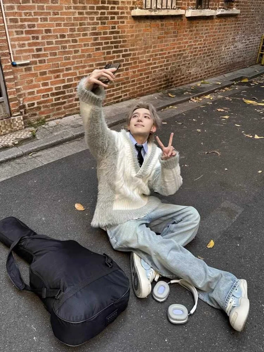 American vintage Mink Velvet Sweater Men's and Women's Autumn Idle Sle High Sense Knit V-neck Mohair Outerwear Tide