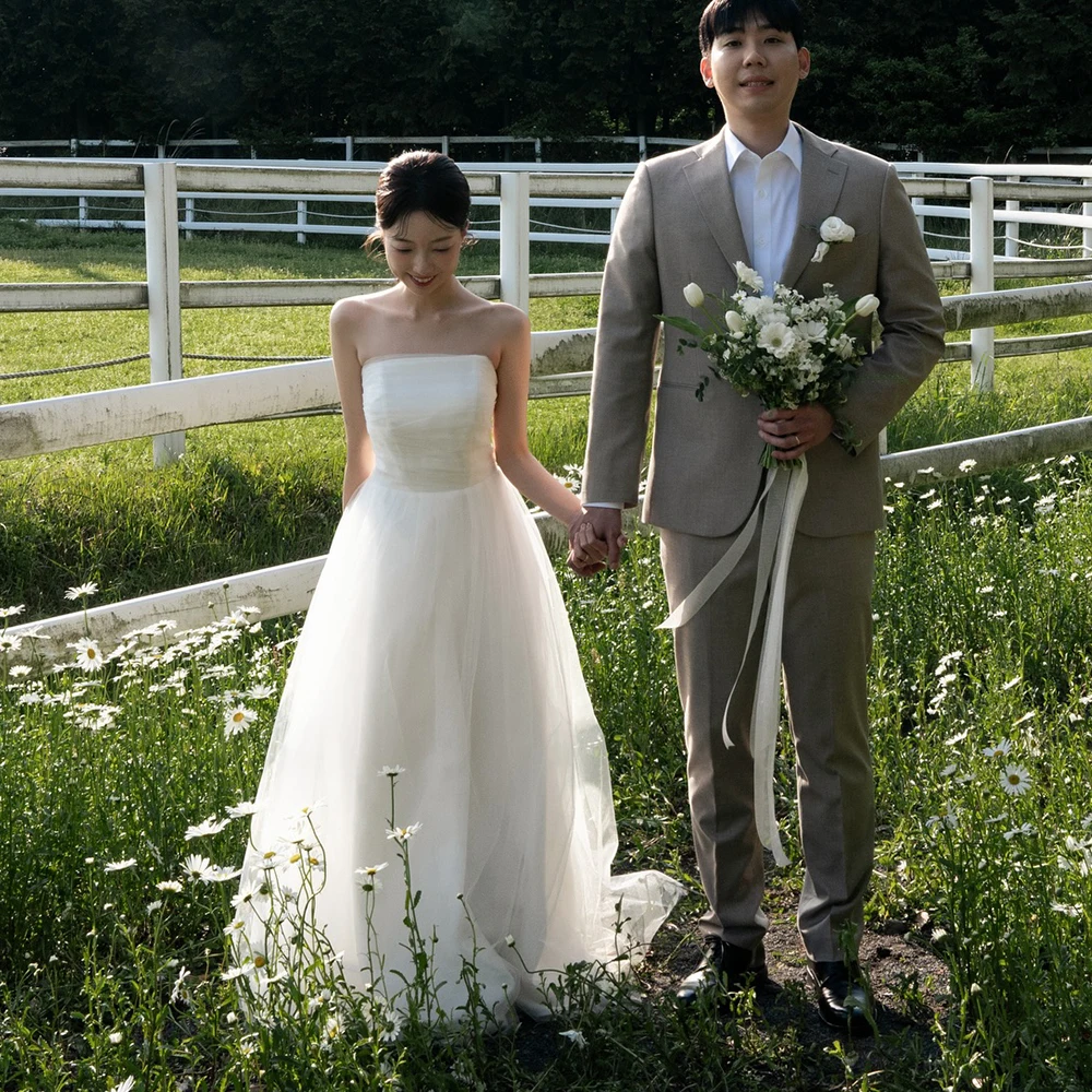 Простое мягкое Тюлевое свадебное платье без бретелек рукавов ТРАПЕЦИЕВИДНОЕ со