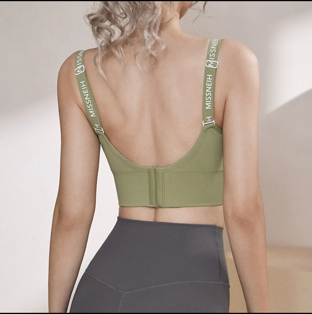 

Женский жилет для йоги с надписью