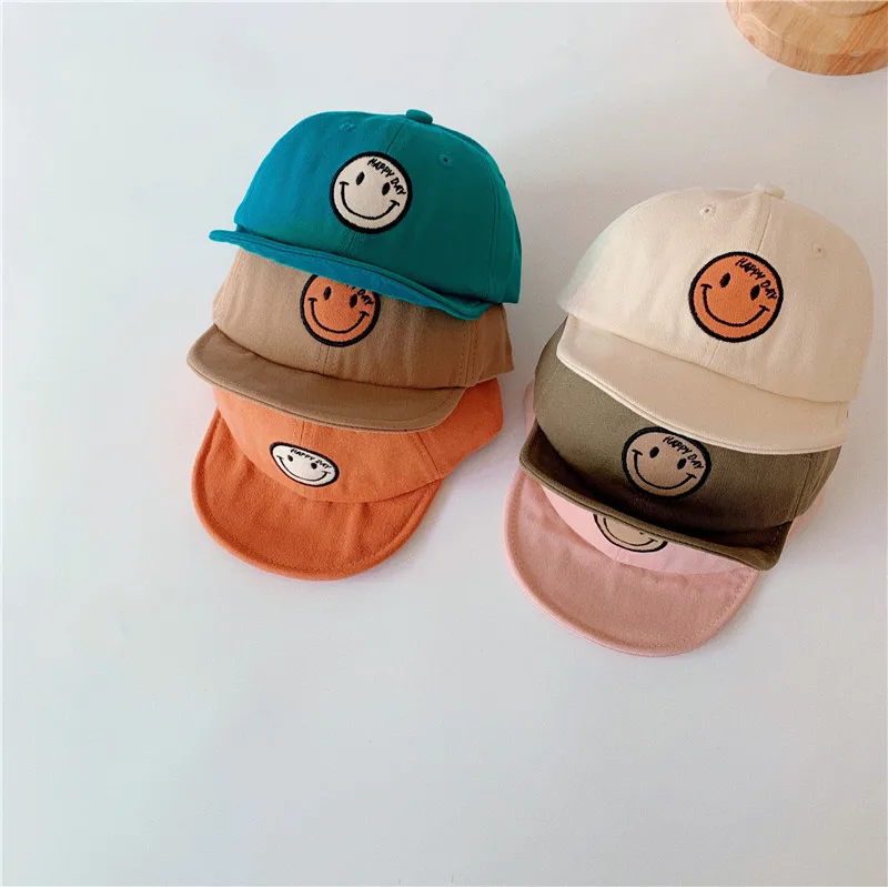 2022 детская шапка для мальчиков и девочек милая кепка со смайликом вышивкой