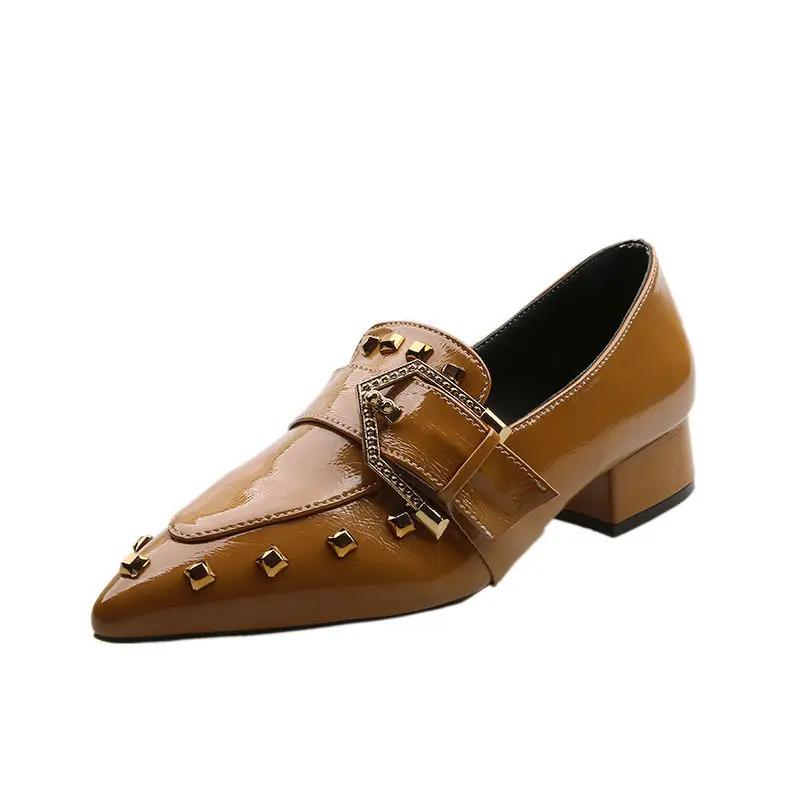 Women's shoes in the spring of 2021 new tide shoes a pedal pointed coarse documentary shoes fashion joker leisure doug