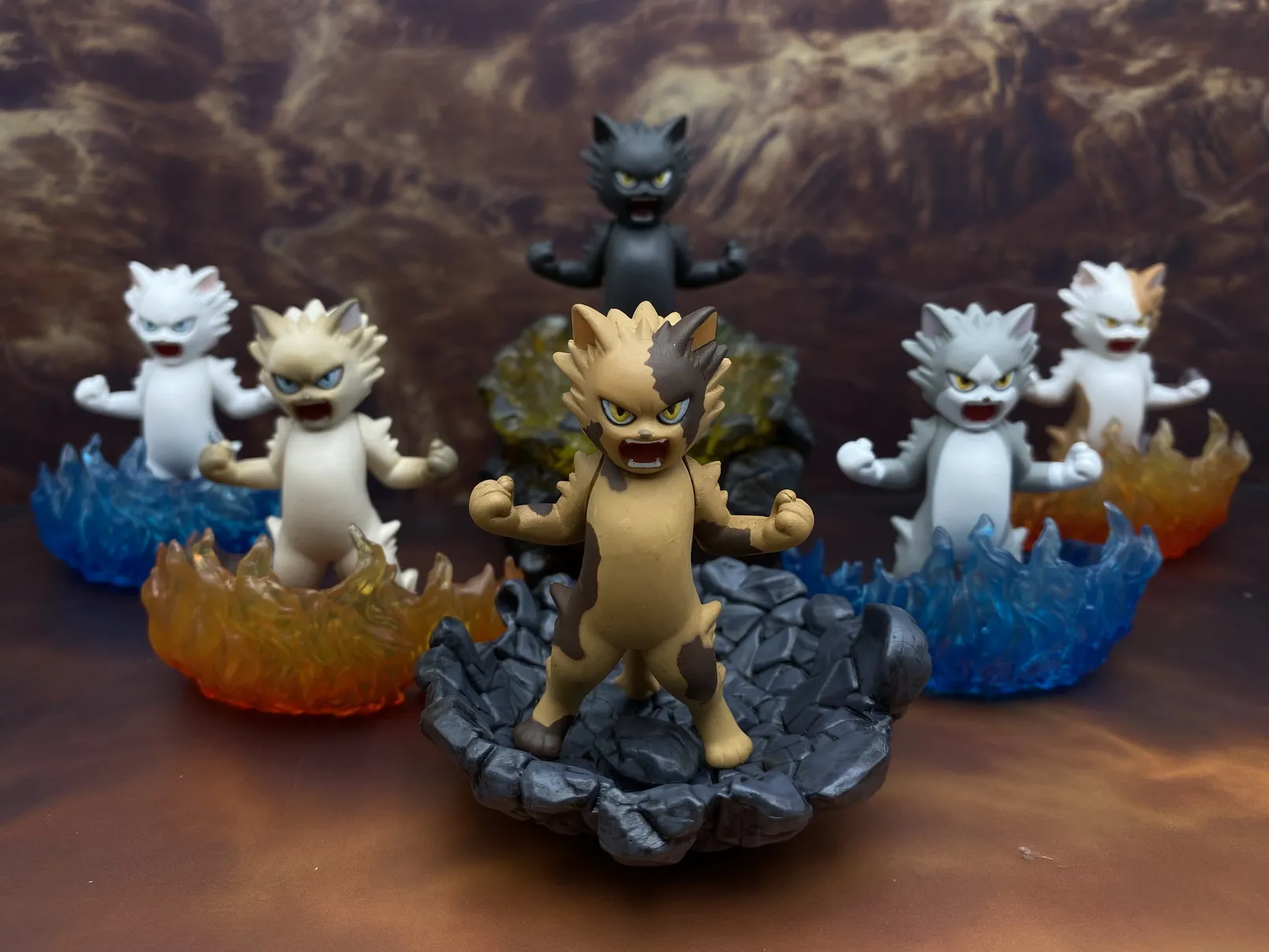 

Gachapon Capsule Toy QUALIA Blasting Cat Angry Kitten Power Kitty Fiugrine Table Ornaments Gashapon Collectible