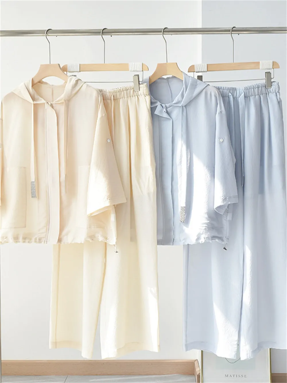 

Women Jacket Beaded Chain Hooded Loose And Wide Leg Trousers Casual Set