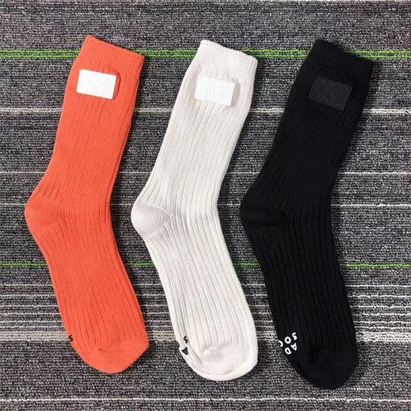 

22SS Patch Label Embroidery Socks ADER ERROR Socks Men Women 100% Cotton Fashion Four Seasons Wholesale Socks Tiny Spark