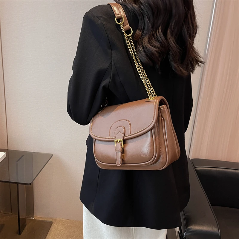 

Нишевая дизайнерская сумка-мессенджер на одно плечо для женщин, новинка 2023, Высококачественная модная маленькая квадратная сумочка в стиле ретро, кошельки для женщин, сумки