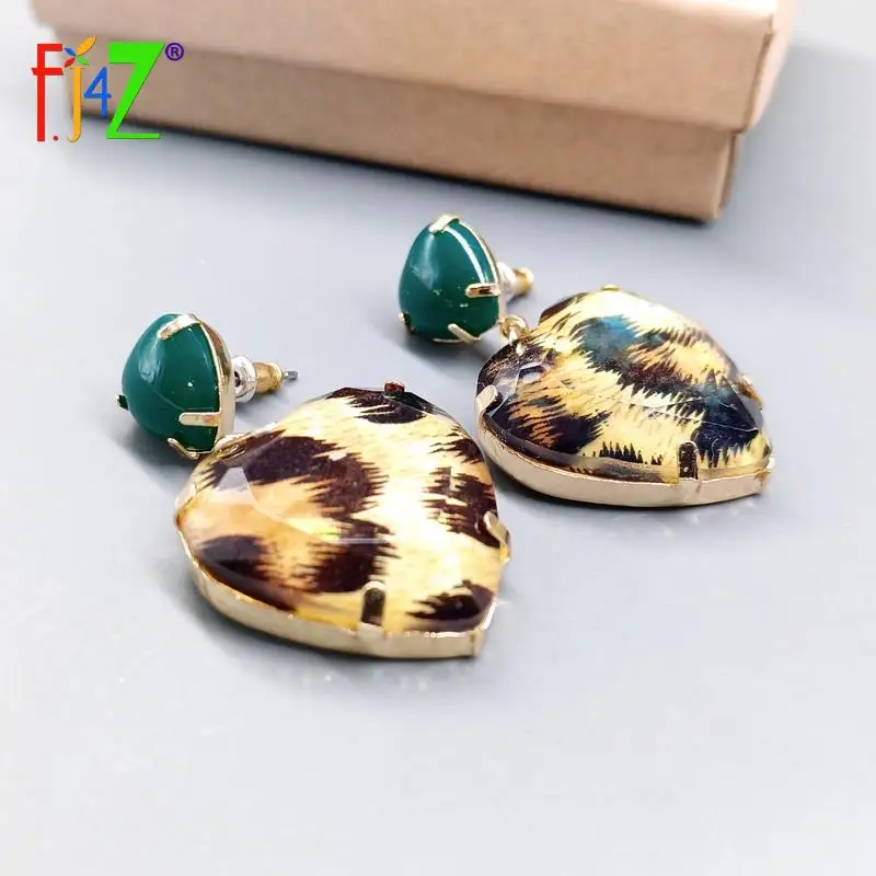 

F.J4Z 2022 Trendy Sweet heart Dangle Earrings Fashion Acrylic Leapard Vintage Statement earrings for women подарок девушке
