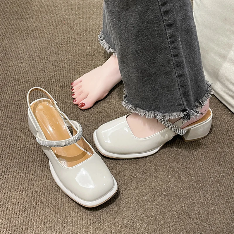 

2023 Sandals Med Square Toe Female Shoe Shallow Mouth Large Size Block Heels Mary Jane New Medium Girls Retro Beige Fashion Comf
