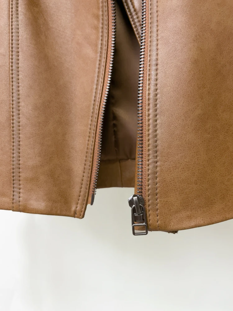 Рисунок 4 - Женская короткая куртка из натуральной овечьей кожи