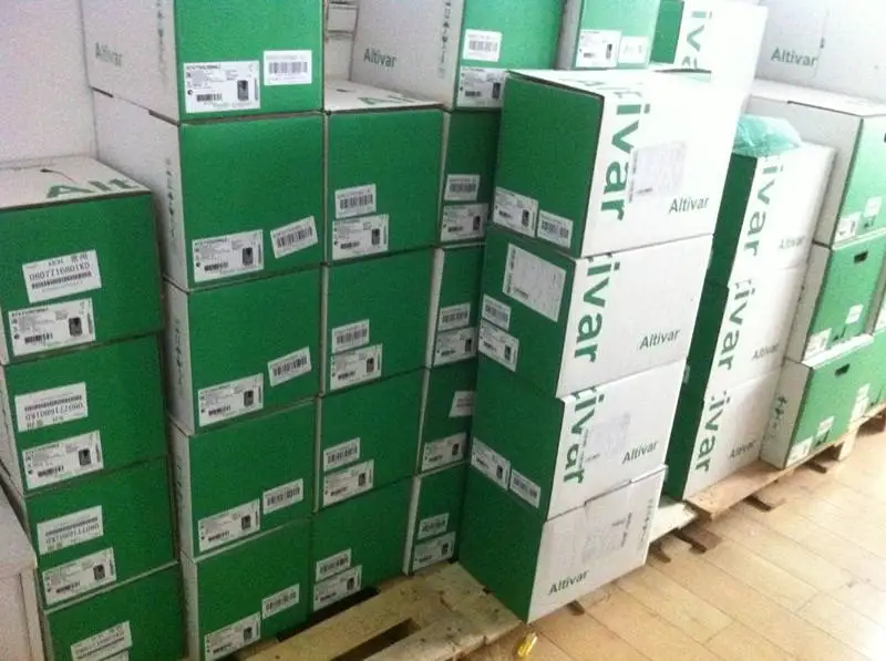 Программируемый Модуль управления PLC новый оригинальный модуль TM3XTRA1 Schneider