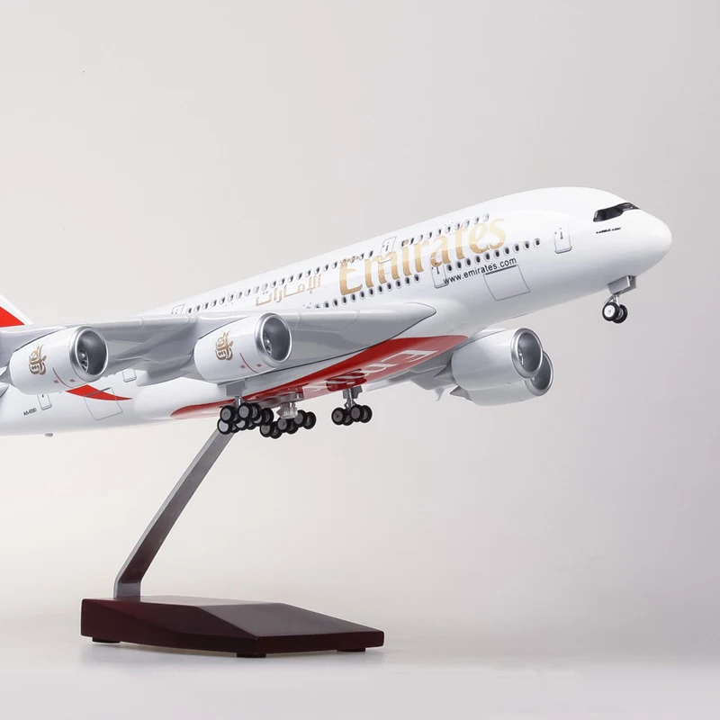 

45CM Airplane Model Emirates Airlines Airbus A380 Aircraft Diecast Resin Plane Model Toys Collectible Display With Wheels