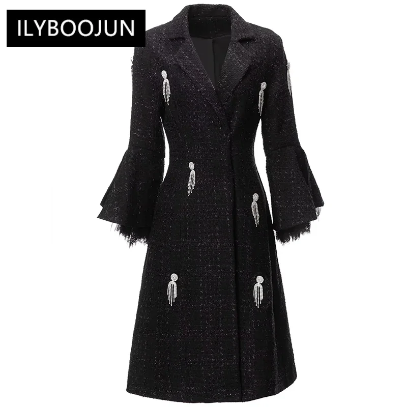 

Autumn Coat Women Flare Sleeve Covered Button Crystal Diamonds Pockets High Street Outerwear For Women 2023 Luxury Brand High