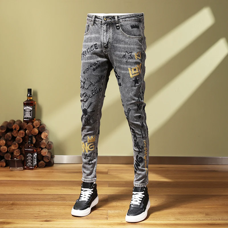 Fashion Designer Men Jeans Retro Gray Elastic Stretch Slim Fit Embroidery Ripped Jeans Men Hip Hop Printed Denim Pants Hombre