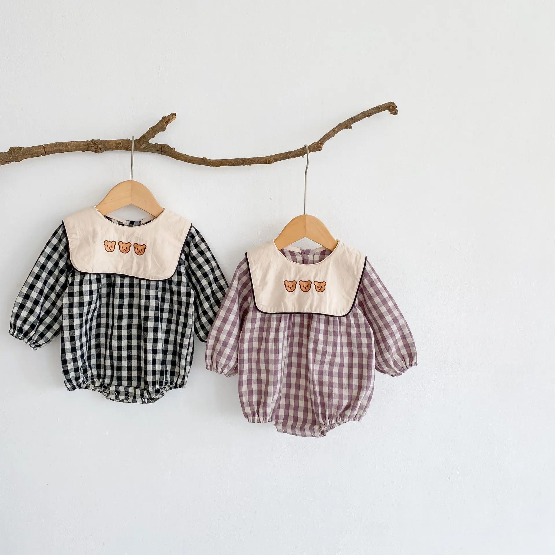 

Baby girls cute bear embroidery plaid bodysuits Autumn cotton big turn-down collar coveralls 0-2Y
